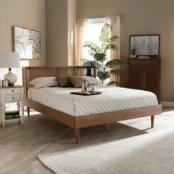 Promo 😀 Carson Carrington Dagas Mid-century Modern Platform Bed 💯