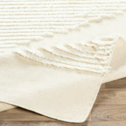 Flash Sale 🎁 Carson Carrington Inbyn Bohemian Wool Shag Area Rug Cream 🎁 -Carson Carrington Sales unnamed file 1439
