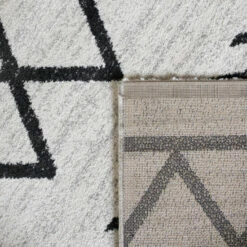 Cheap 🥰 Carson Carrington Salsaker Geometric Indoor Area Rug Off-white ⭐ -Carson Carrington Sales unnamed file 2597