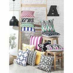 Brand new 🎁 Carson Carrington Geometric Blue Squares 18-inch Throw Pillow Cover 🤩 -Carson Carrington Sales unnamed file 5137