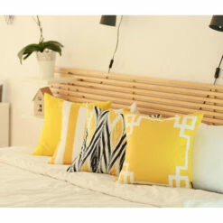 Brand new 👏 Carson Carrington Geometric Yellow And White 18-inch Throw Pillow Cover 👍 -Carson Carrington Sales unnamed file 8949